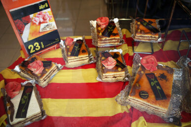Aparador amb senyera i els dolços llibres