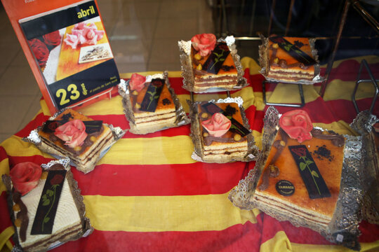 Aparador amb senyera i els dolços llibres